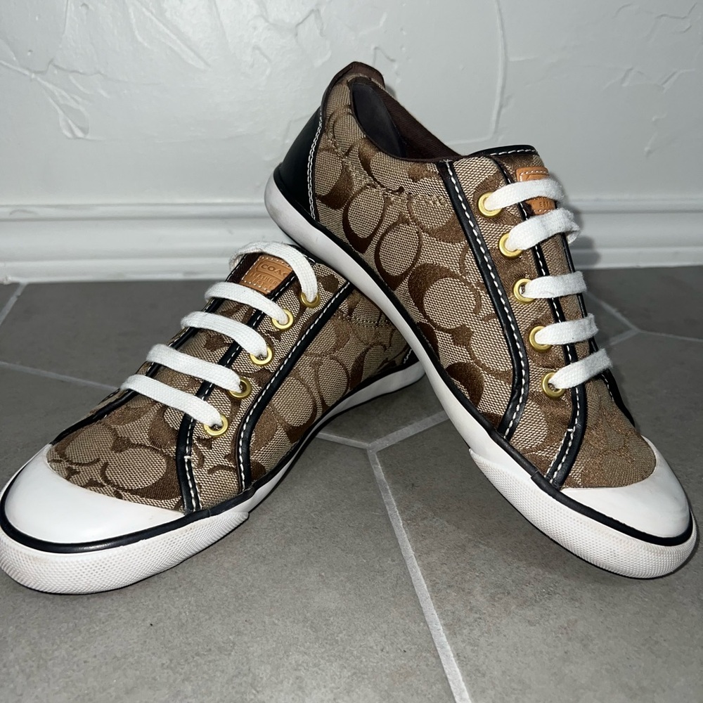 Coach logo sneakers